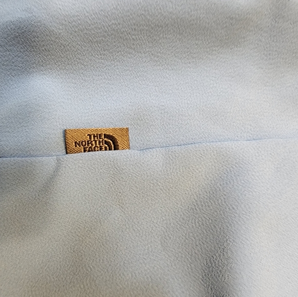 The North Face button down top - women's M - Picture 10 of 14